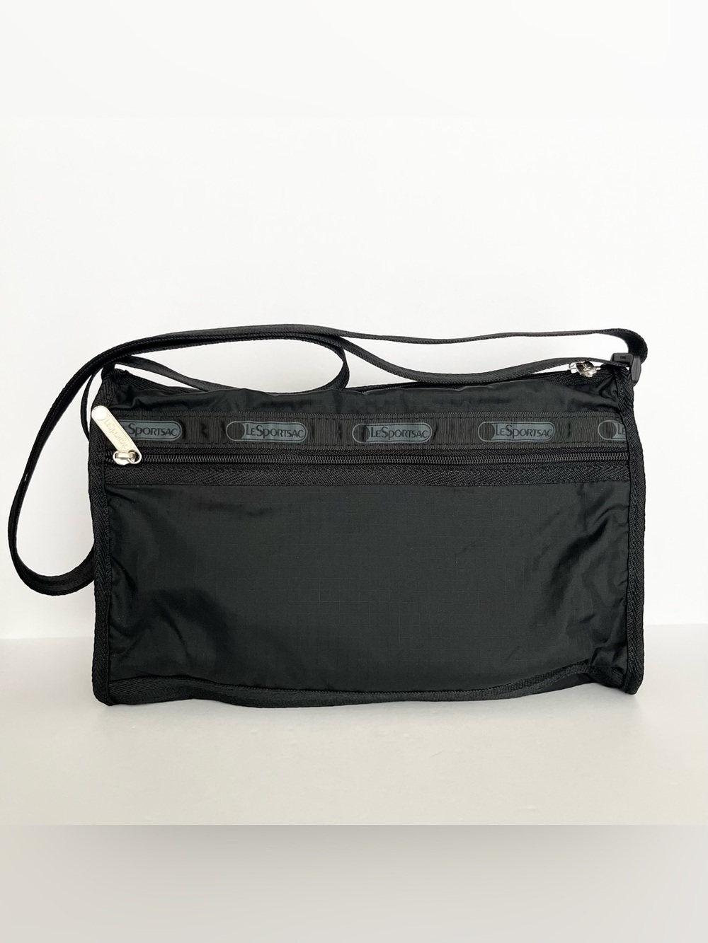 NEW LeSportsac Classic Deluxe Shoulder Crossbody Bag + Nylon Pouch Black RARE - Picture 5 of 9